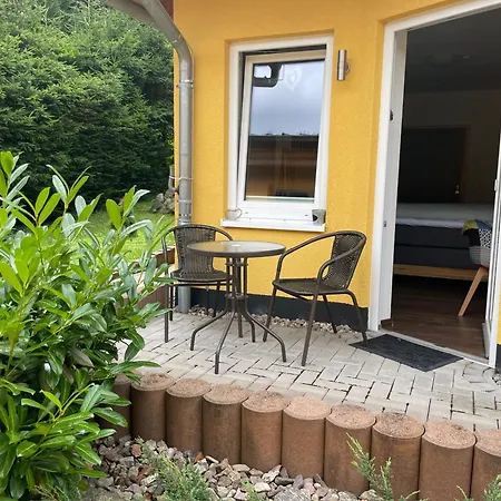 Lägenhet Und Ferienzimmer Haus Waldblick Trusetal